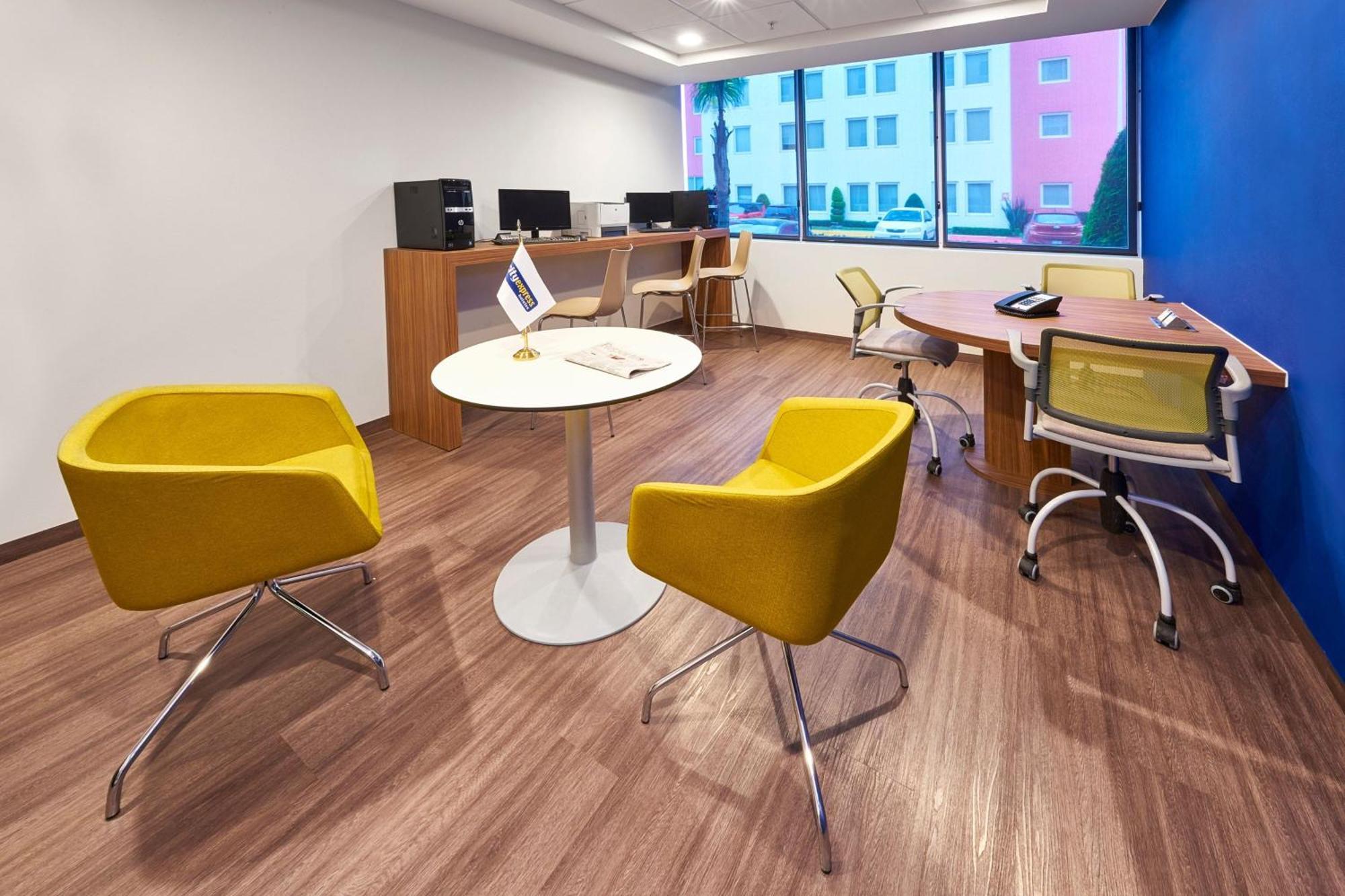 City Express By Marriott Toluca Extérieur photo